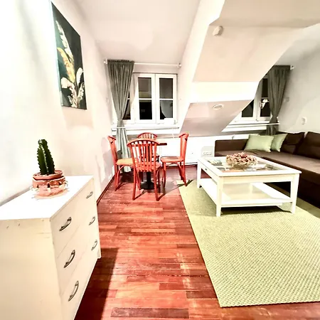 Old Town Attic Ignoto 16 Self Check In Wilna