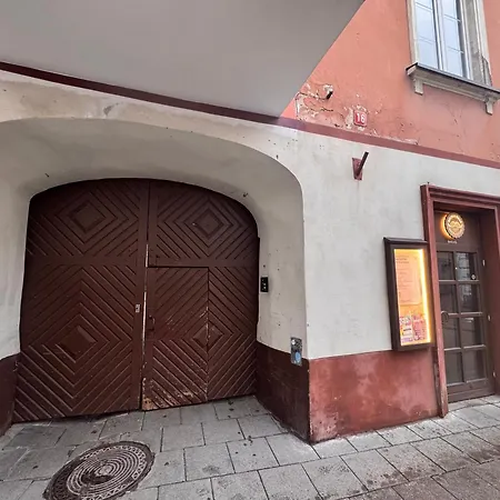 Old Town Attic Ignoto 16 Self Check In Daire